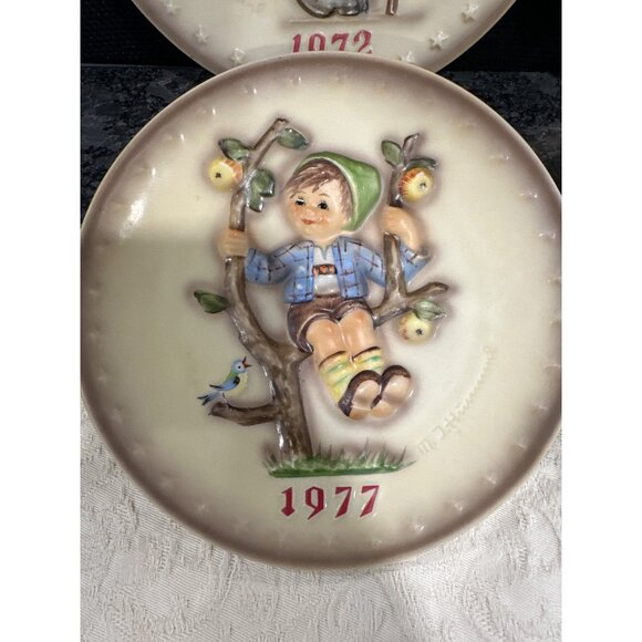 Vintage Hummel Goebel Annual Collector Plates 1972-1977 Set Of 4 Decorative Art - Picture 2 of 9